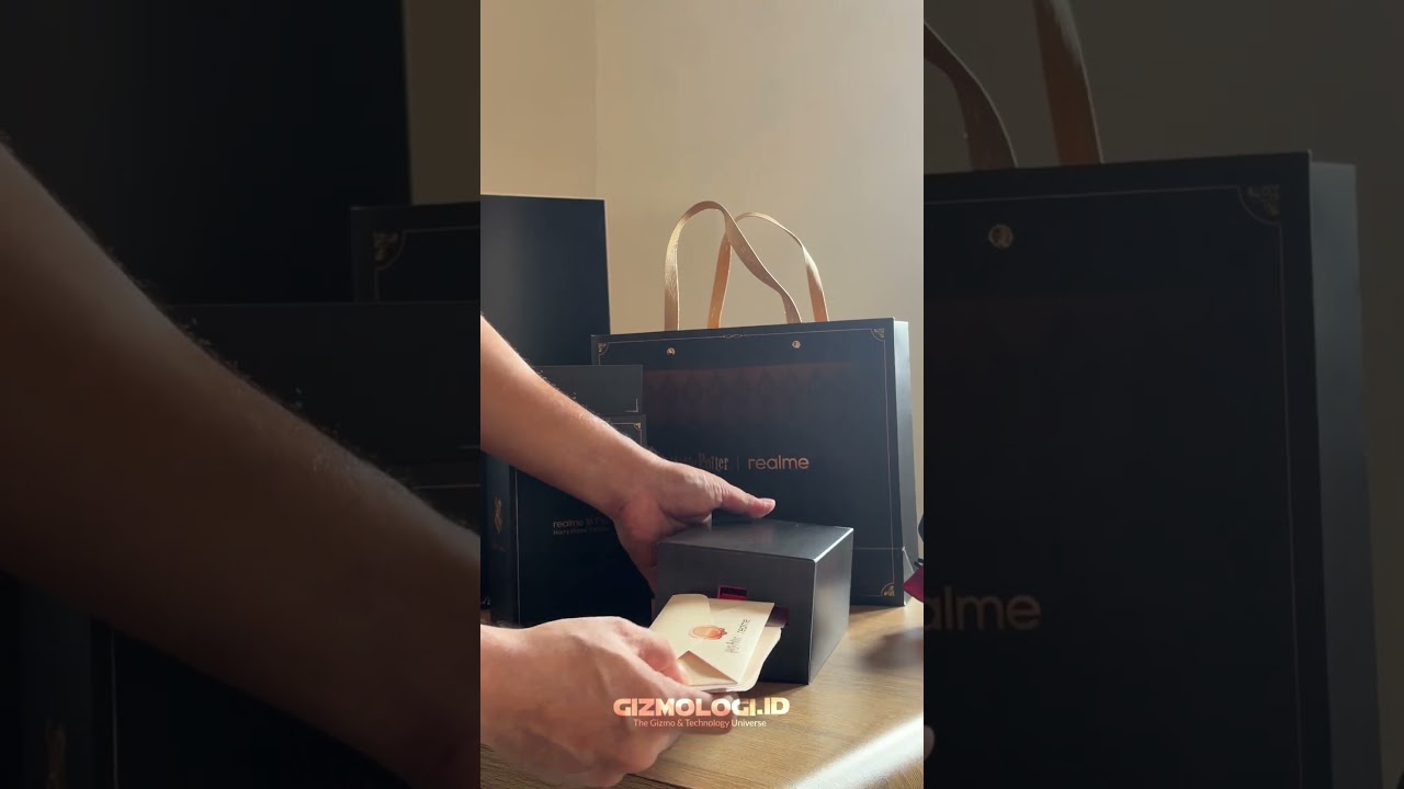 Unboxing realme 16 Pro Harry Potter Edition! 🧙🪄@realmeIndonesia  #gizmounbox #realme16pro