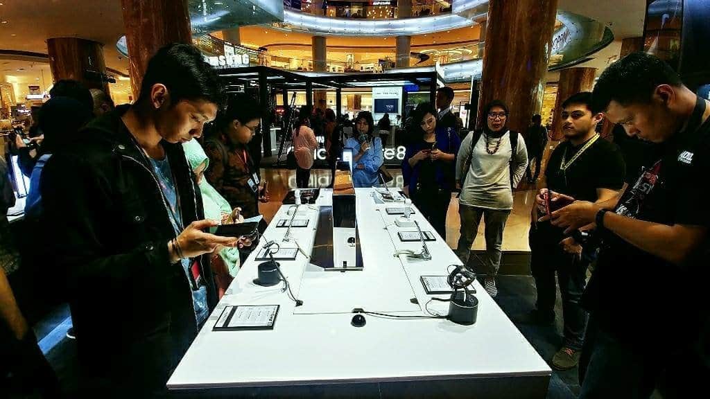 Galaxy International Experience Store, Cara Samsung Jaga Loyalitas Konsumen 53 img 20171003 1658095682133995224