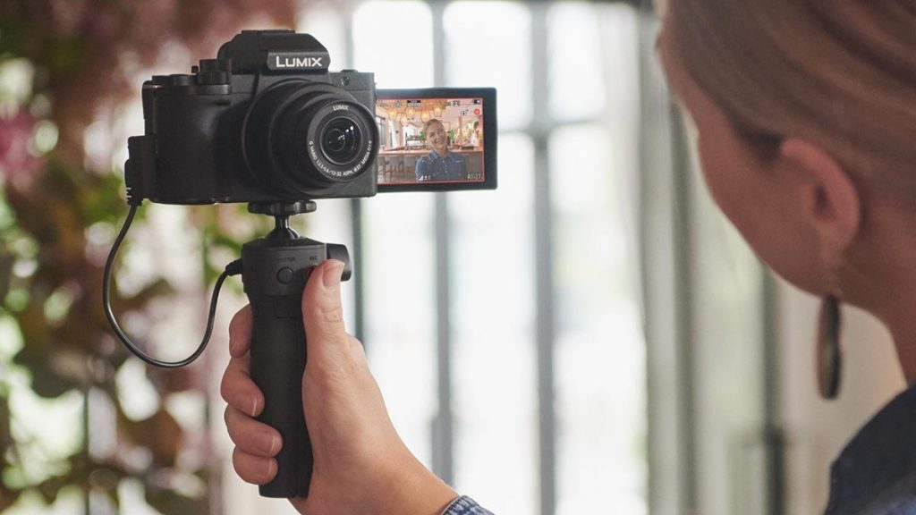 Panasonic Lumix G100