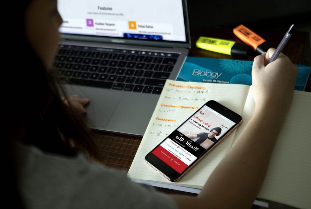 Paket ilmupedia E-Learning Session Telkomsel