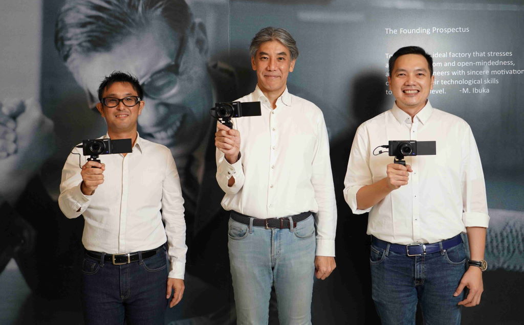 Sony ZV-1 Koji Sekiguchi - Kazuteru Makiyama - Christian Rudolf