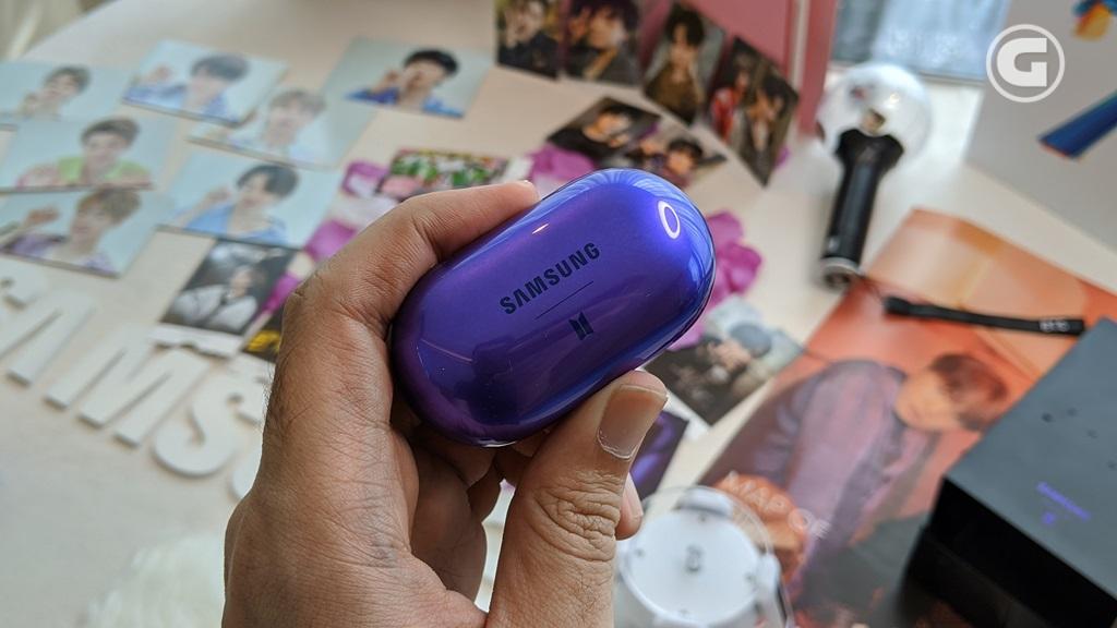 Hands-on: Melihat Isi Kotak Samsung Galaxy S20 Plus Edisi BTS 63 Case Galaxy Buds Plus BTS Edition