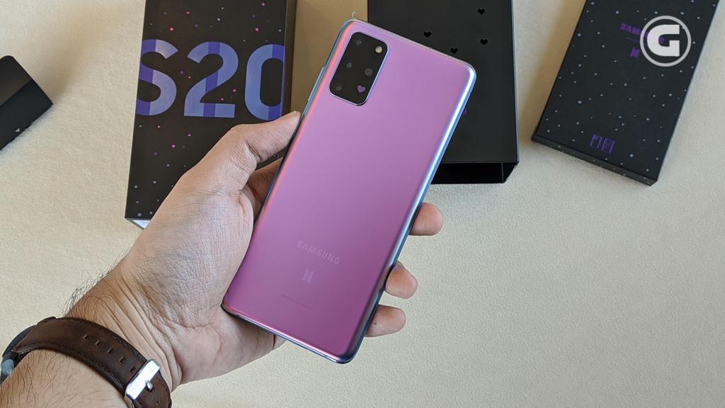 Hands-on: Melihat Isi Kotak Samsung Galaxy S20 Plus Edisi BTS 56 Galaxy S20 Plus BTS Edition