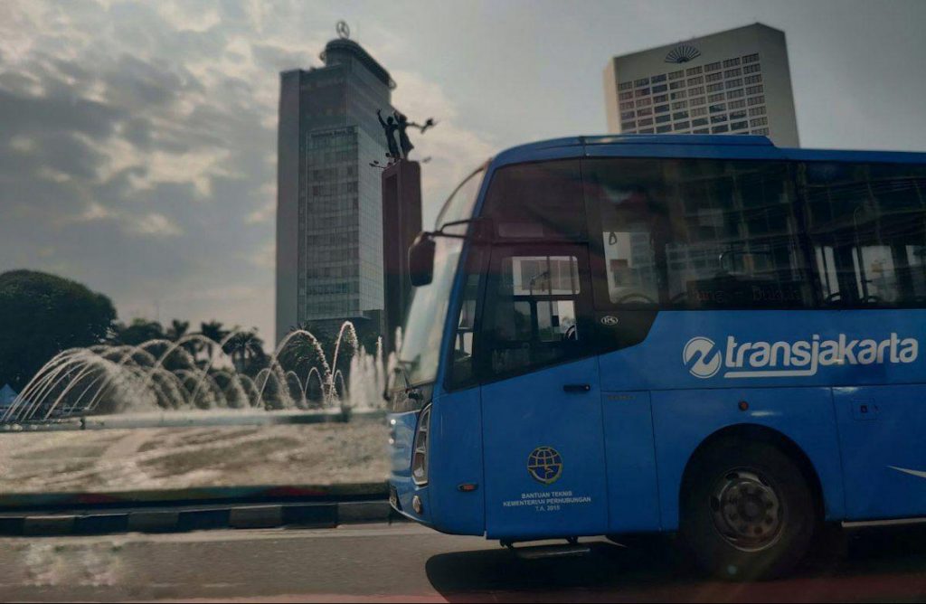 Naik TransJakarta