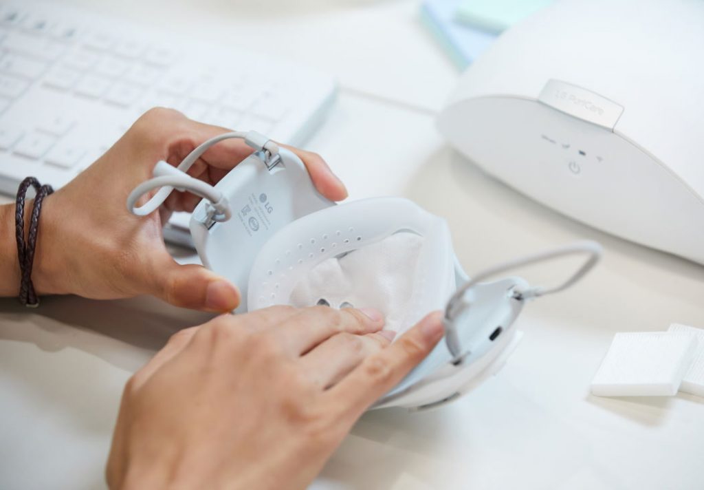 LG PuriCare Wearable_Product_01