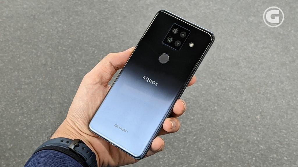 desain Sharp AQUOS Sense 4 Plus