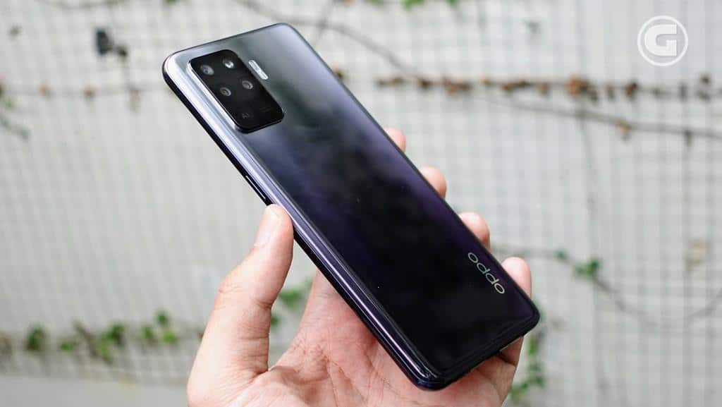 Ketebalan OPPO Reno5 F