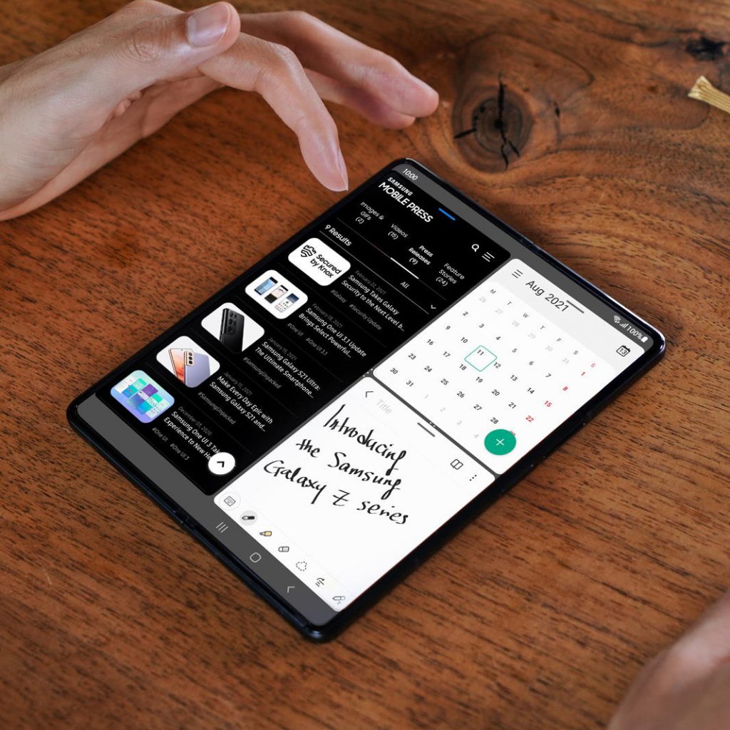Samsung galaxy z fold3 5g multi tasking