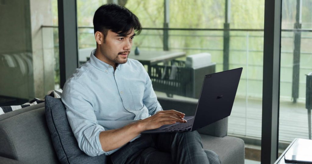 ilustrasi laptop bisnis ASUS ExpertBook B5 Flip Work From Anywhere