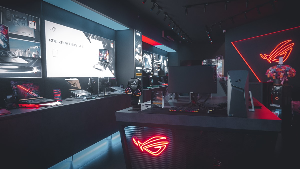 ROG Store PIK