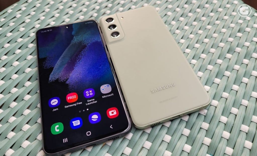 Samsung Galaxy S21 FE desain