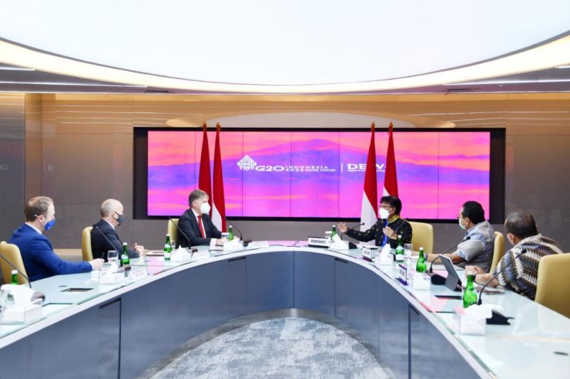 Inggris Danai Satelit SATRIA-2