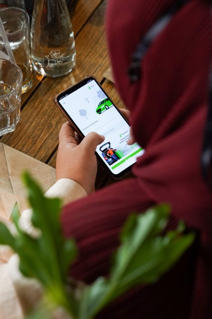 Zoomcar Platform jasa Sewa Mobil Online