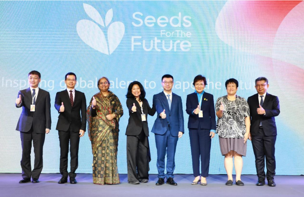 Huawei Kirim Mahasiswa Indonesia ke Asia Pacific Seeds for the Future ...