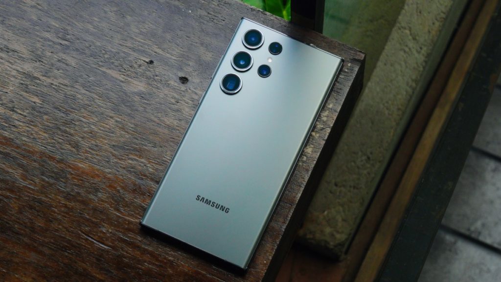 Desain Samsung Galaxy S23 Ultra 5G