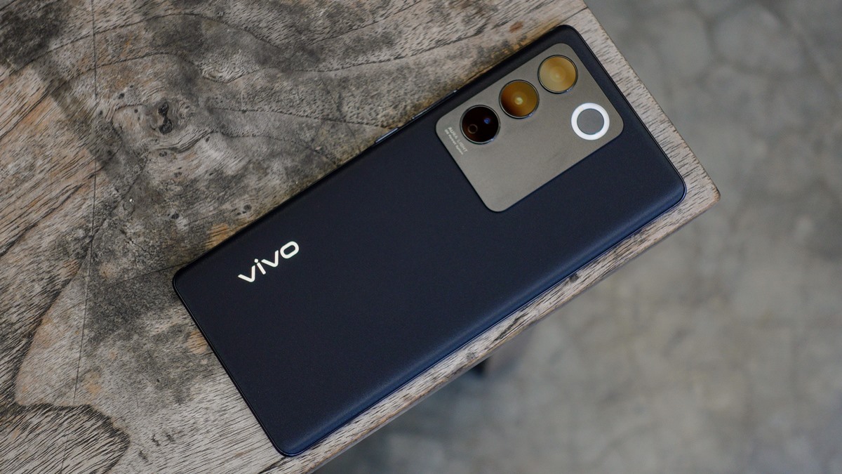 Desain harga vivo V27 5G