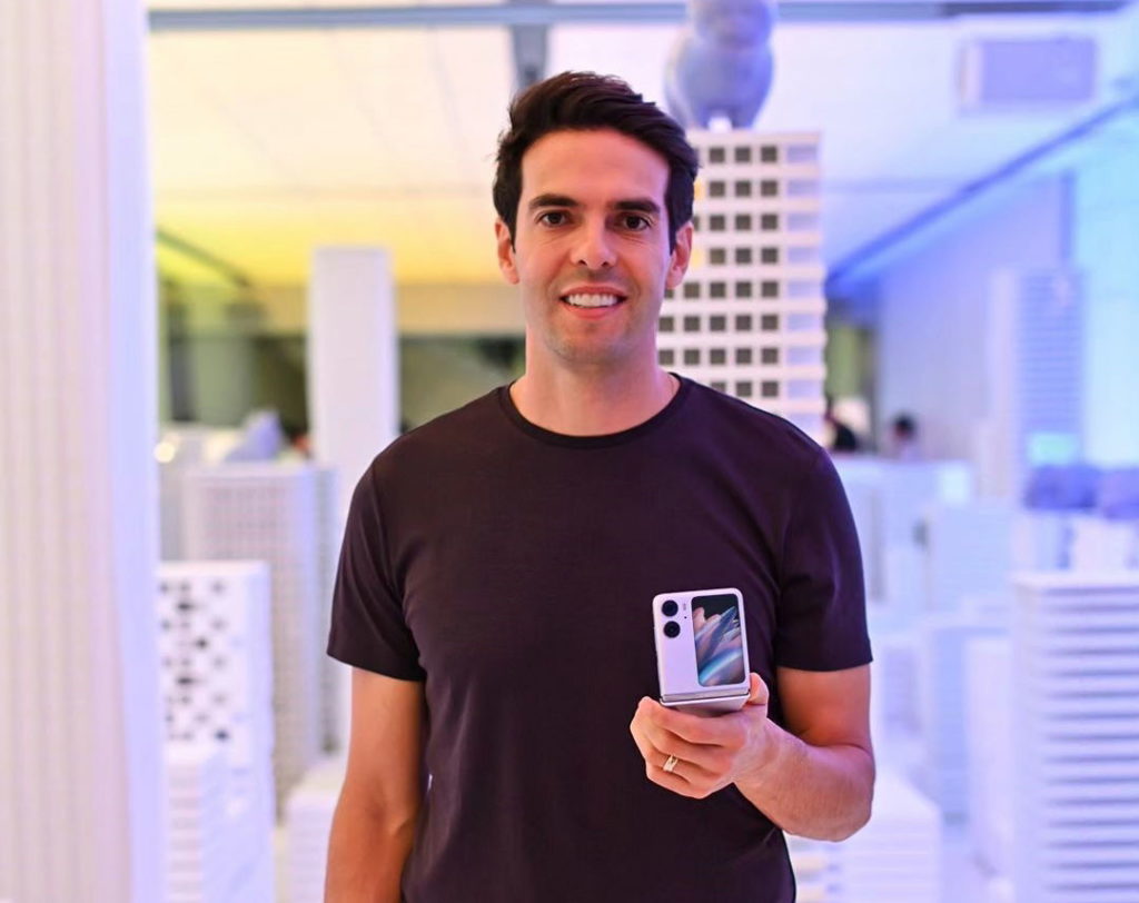 Kaka OPPO Find N2 Flip