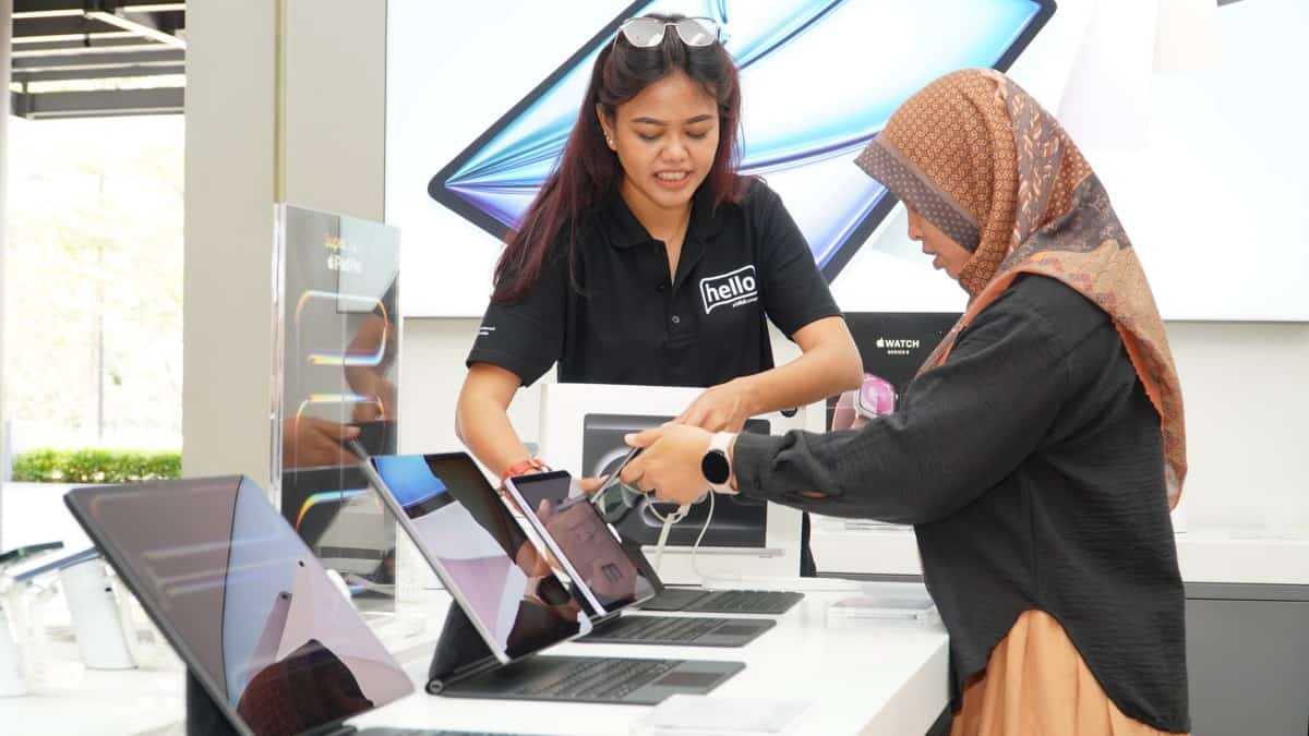 Produk Apple Berstiker Blibli