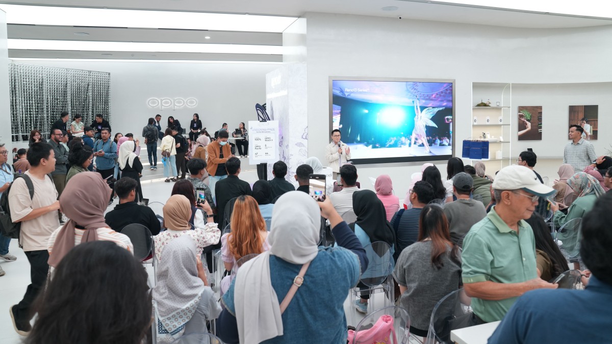 First Sale OPPO Reno13 Series