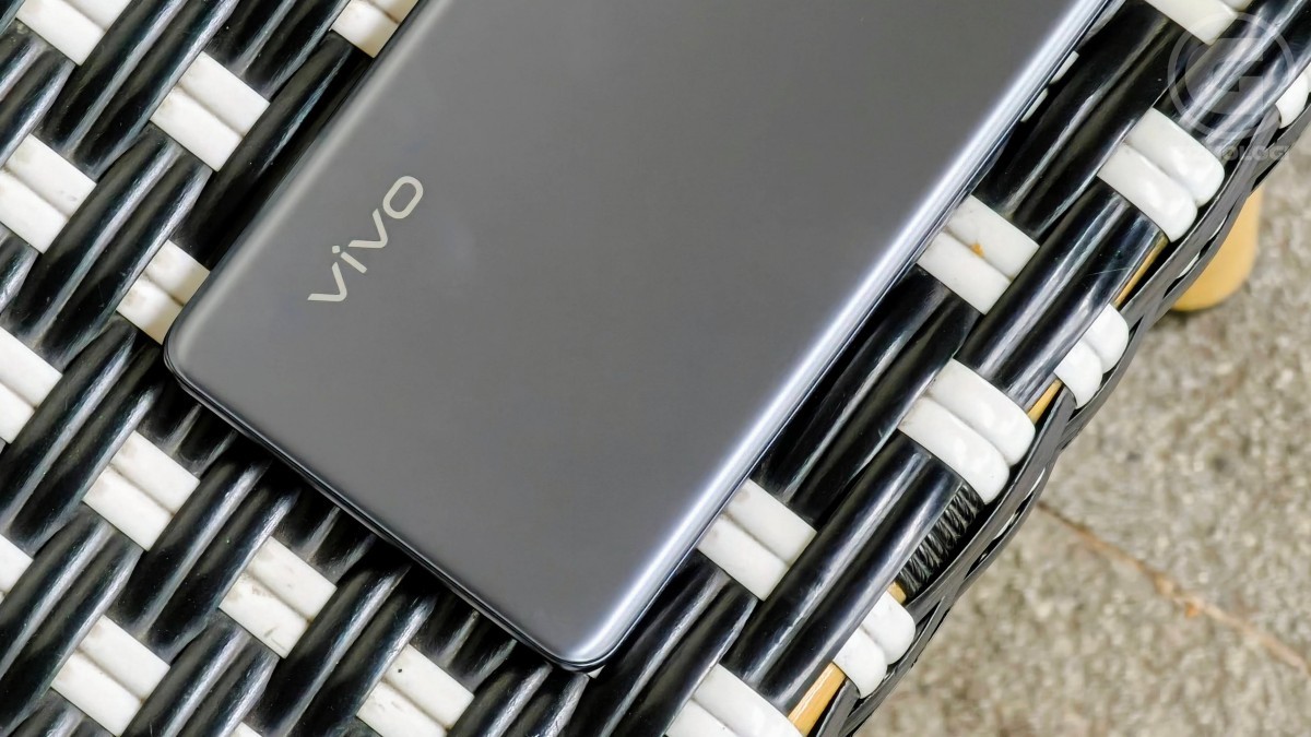 Review vivo V40: Durabilitas Naik Kelas, Lengkap dengan Portrait ZEISS 54 vivo V40