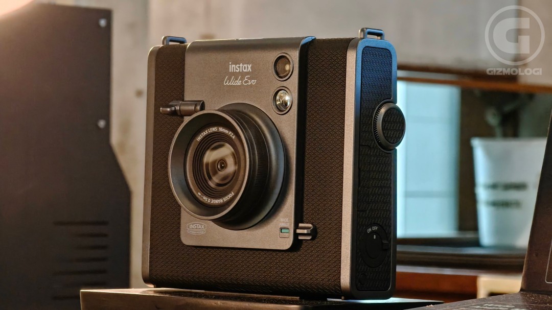 Harga Instax Wide Evo