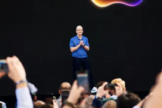Apple WWDC Tim Cook 240610