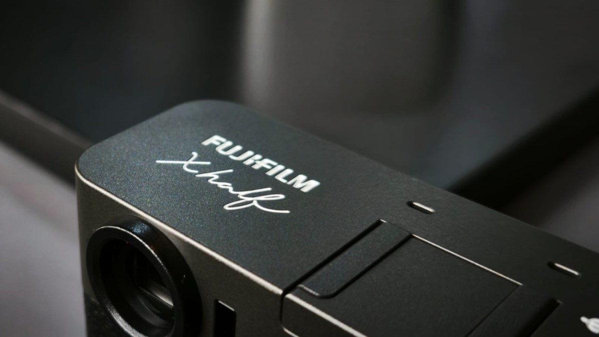 FUJIFILM X half, Kamera Digital Ringkas dengan Sentuhan Klasik 6 FUJIFILM 002