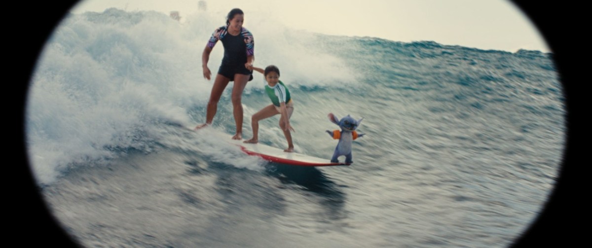 Sinopsis Film Lilo & Stitch Live Action, Akting Debut Maia Kealoha 17 Sinopsis film lilo & stitch live action