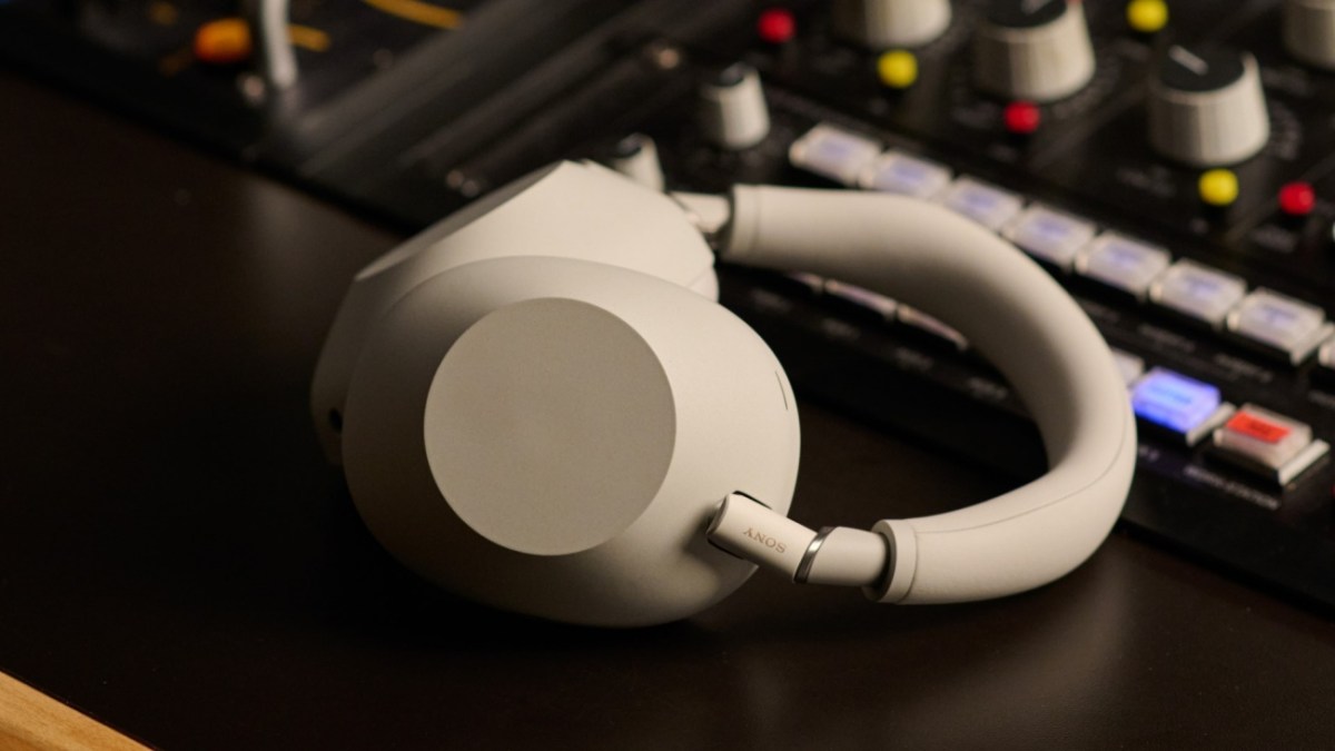 Sony WH-1000XM6 Tingkatkan Kualitas Audio & Noise Cancelling, Desain Kembali Bisa Dilipat 3 Sony WH-1000XM6