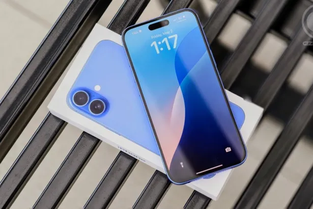 iPhone 16 Plus