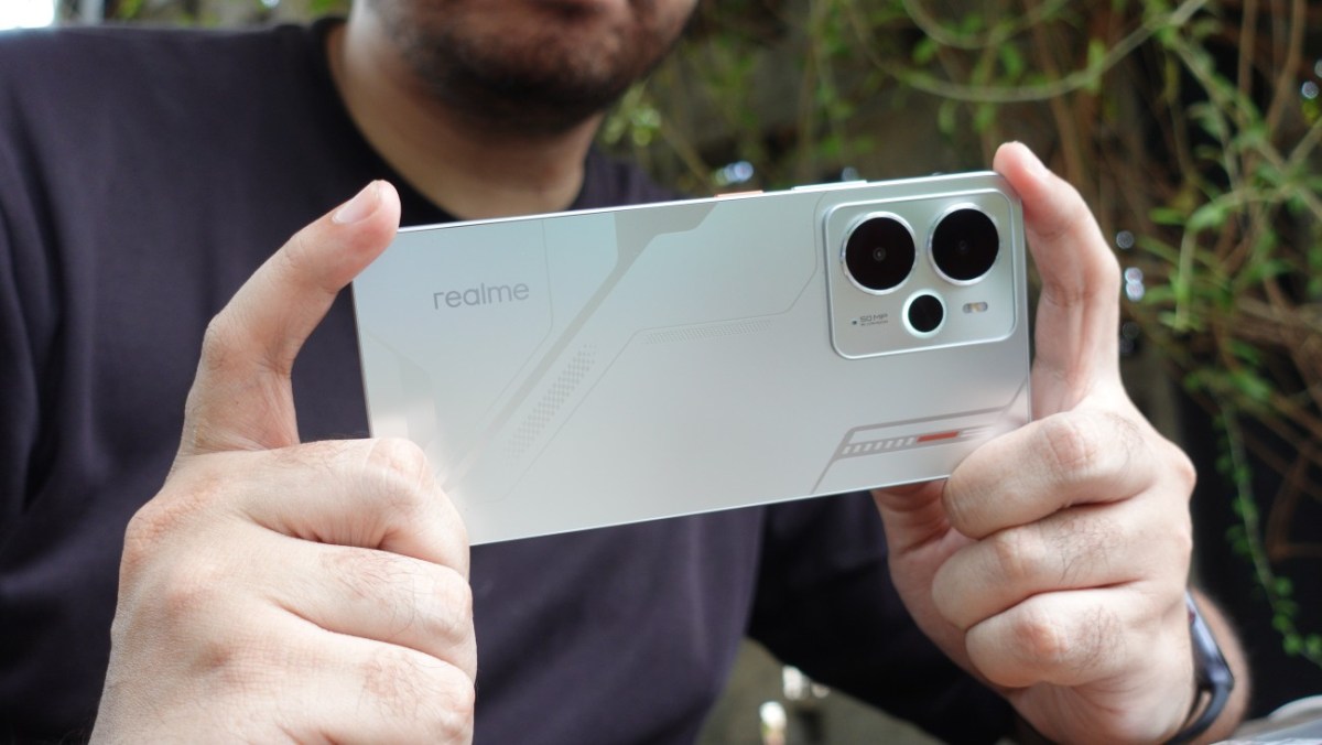 Harga Rp4 Jutaan! realme 14 5G Andalkan Performa Gaming Maksimal di Kelasnya 1 realme 14 5G