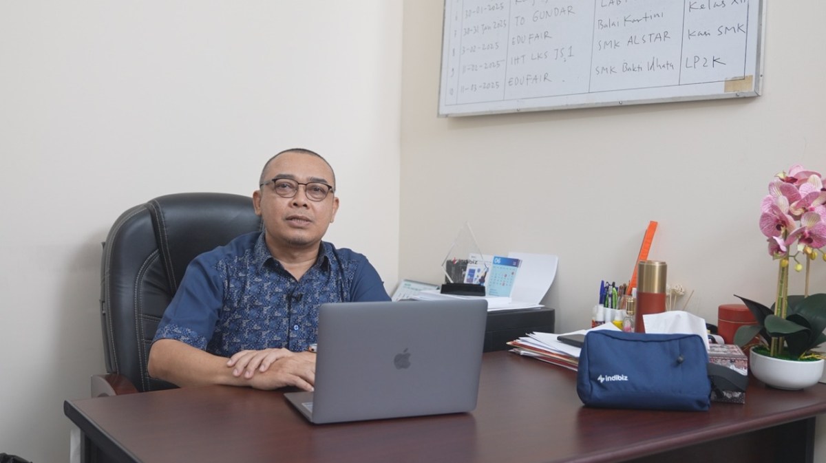 Nurman Kepsek SMK Bakti Idhata 1